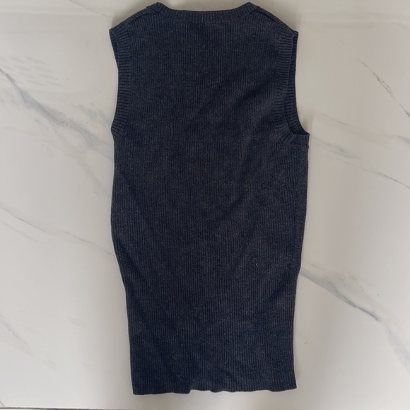 Smart set vest - Picture 4 of 4